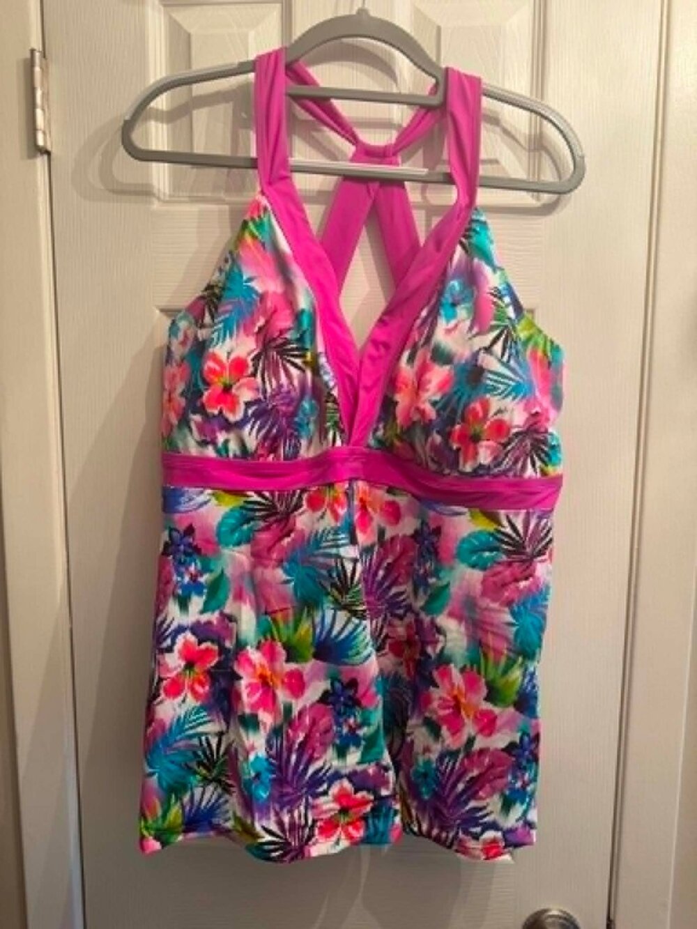 Swimsuits For All Tropical Tankini Top & Pink Swim Skirt Set – Size 24